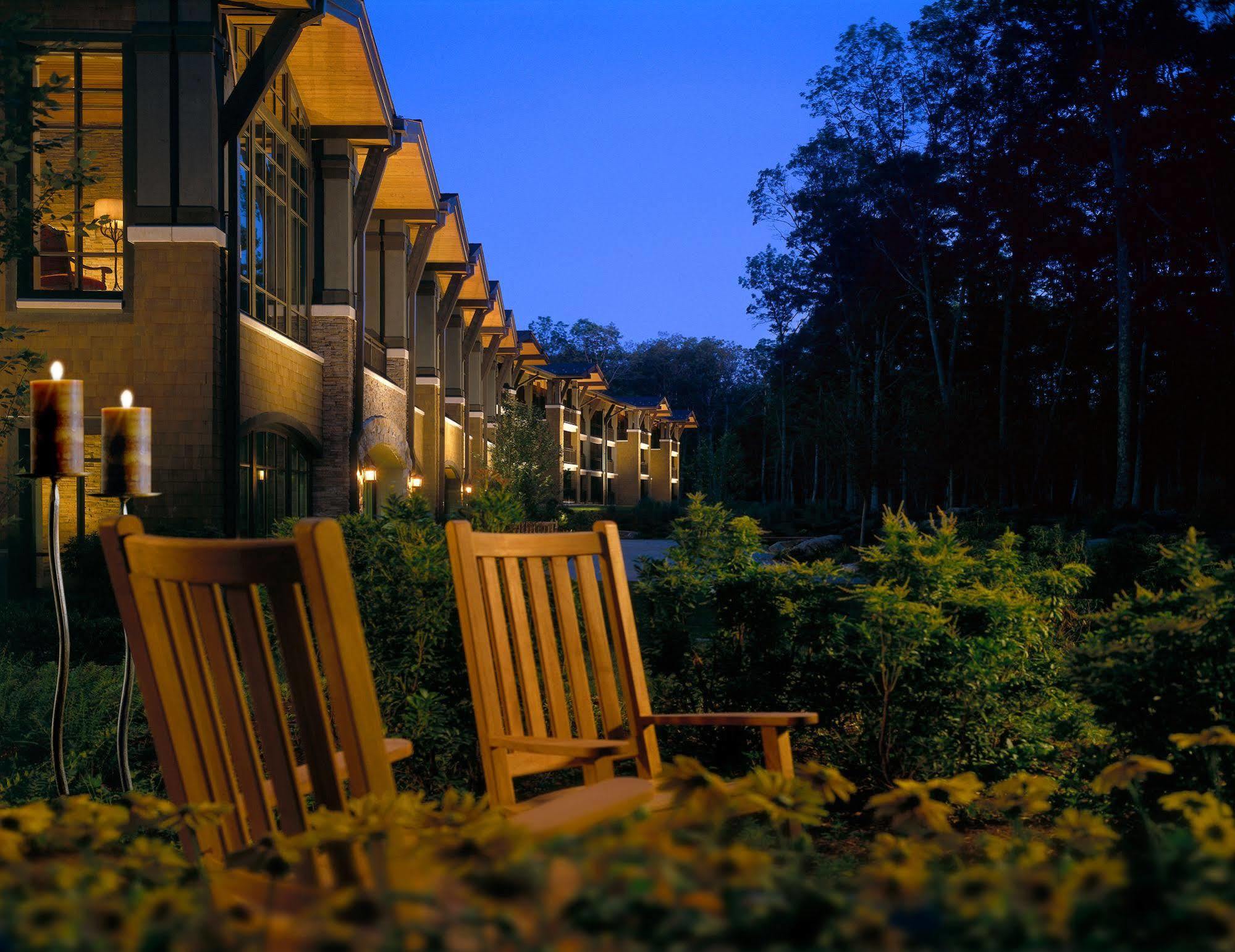 The At Woodloch Hawley