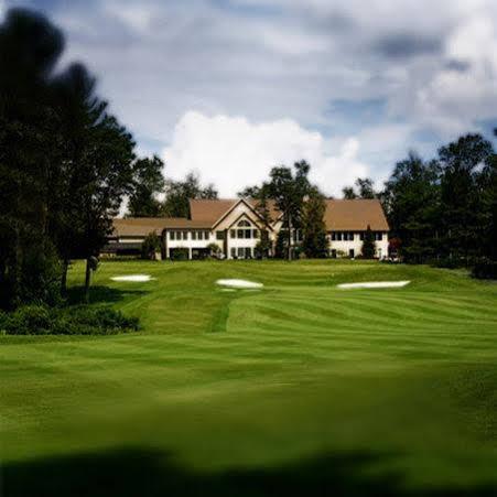 The At Woodloch